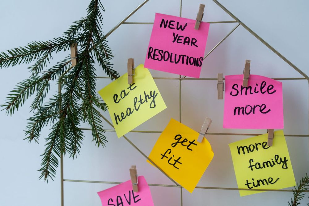 Navigating the New Year: Exploring the Pros and Cons of Resolutions